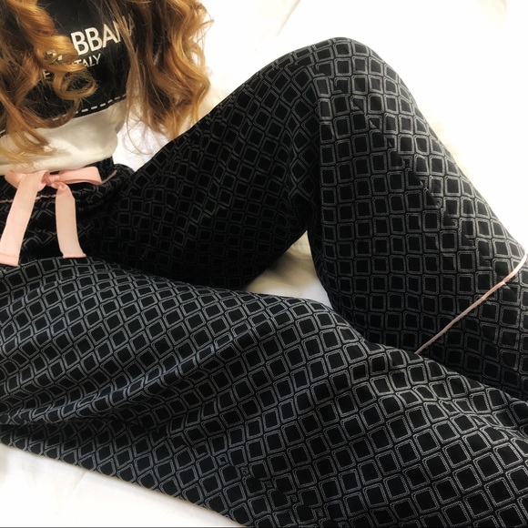 Solddd Outtt - Picture 3 of 3